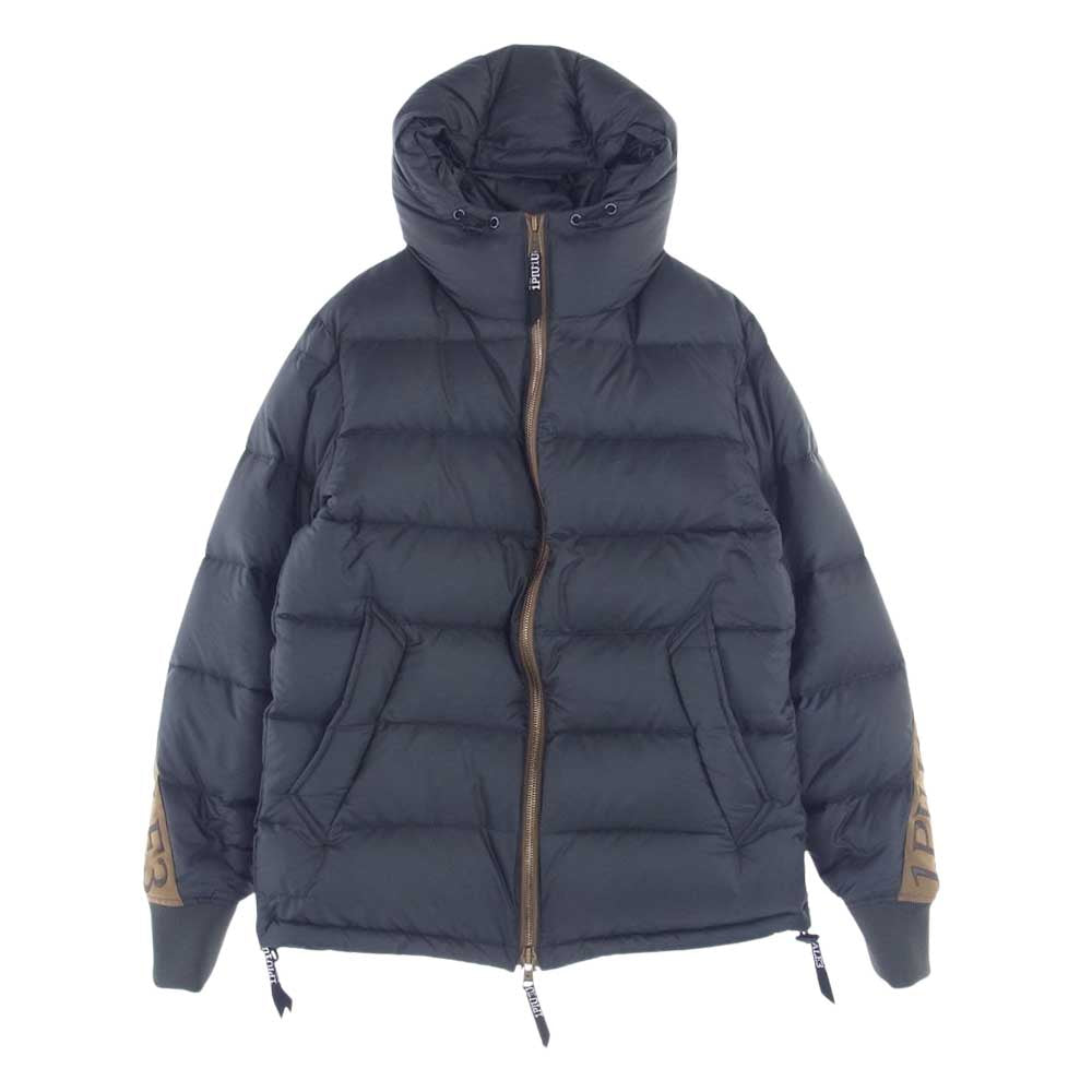 1piu1uguale3 ウノピュウノウグァーレトレ RONE204 PS02 HOODED DOWN JK 113 RIBBON TAPE  ツイスト リボンテープ ロゴ ダウンジャケット グレー系 Ⅳ【中古】