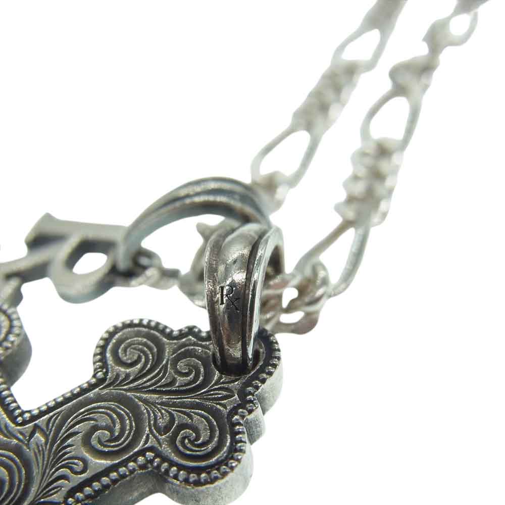 アンチドートバイヤーズクラブ Engraved Large Cross Pendant 唐草 クロスモチーフ ペンダントトップ ネックレス シルバー系【中古】