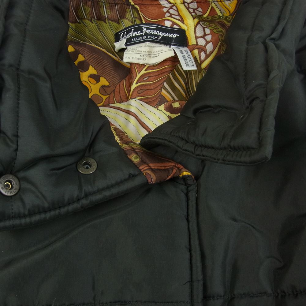 Salvatore Ferragamo サルヴァトーレフェラガモ 裏地 スカーフ 中綿 ジャケット オリーブ S【中古】