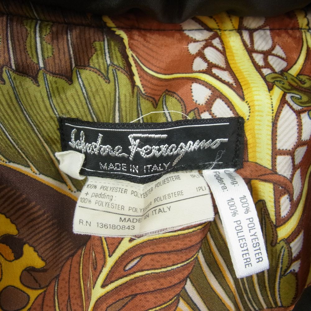 Salvatore Ferragamo サルヴァトーレフェラガモ 裏地 スカーフ 中綿 ジャケット オリーブ S【中古】