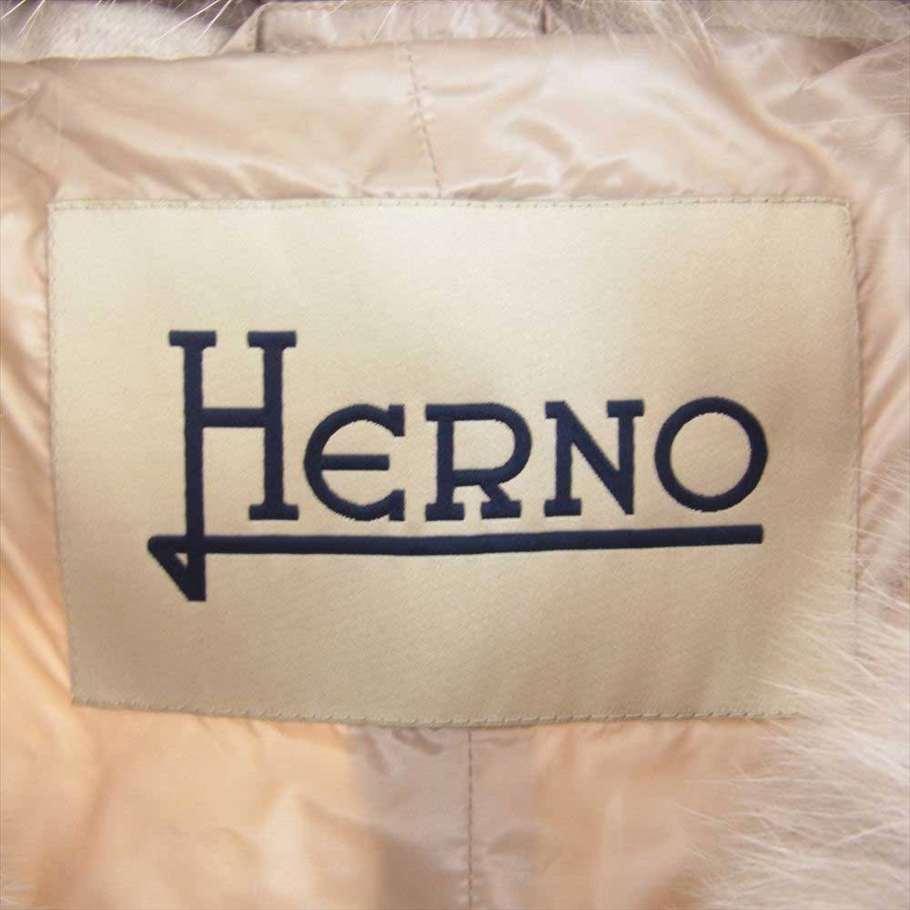 Herno ヘルノ PI0379D 38087 2100 国内正規品 イタリアPIACENZA社 シルク・カシミヤ生地 ダウンコート ブルーシャドーフィックスファー カシミア ダウンジャケット ライトベージュ系 46【新古品】【未使用】【中古】