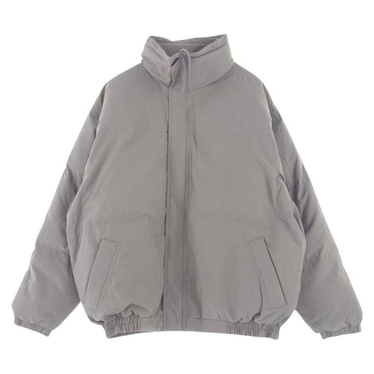 FEAR OF GOD フィアオブゴッド ESSENTIALS エッセンシャルズ Puffer Jacket パデッド 中綿 ジャケット カラー 504 ベージュグレー系 L【極上美品】【中古】