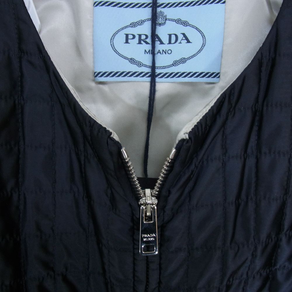 PRADA プラダ 290636 ロゴプレート キルティング 中綿 ジャケット ネイビー系 42【中古】