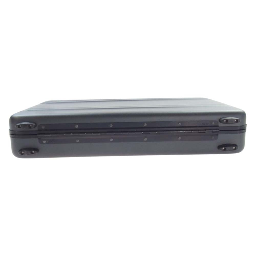 ZERO HALLIBURTON ゼロハリバートン アタッシュケース グレー系【中古】