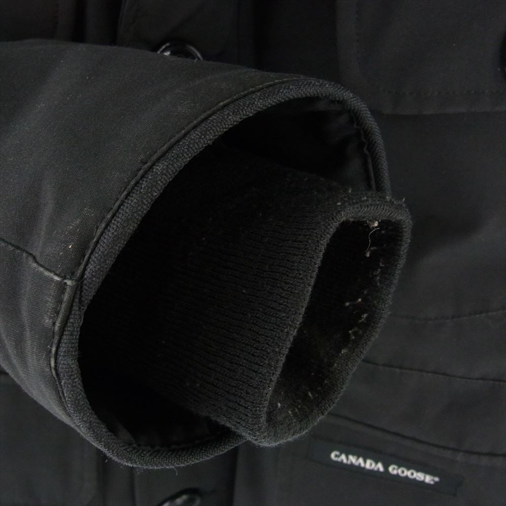 CANADA GOOSE カナダグース 2301JM R 国内正規 グリフィンタグ RUSSELL PARKA ラッセルパーカ ダウン ジャケット ブラック系 XL【中古】
