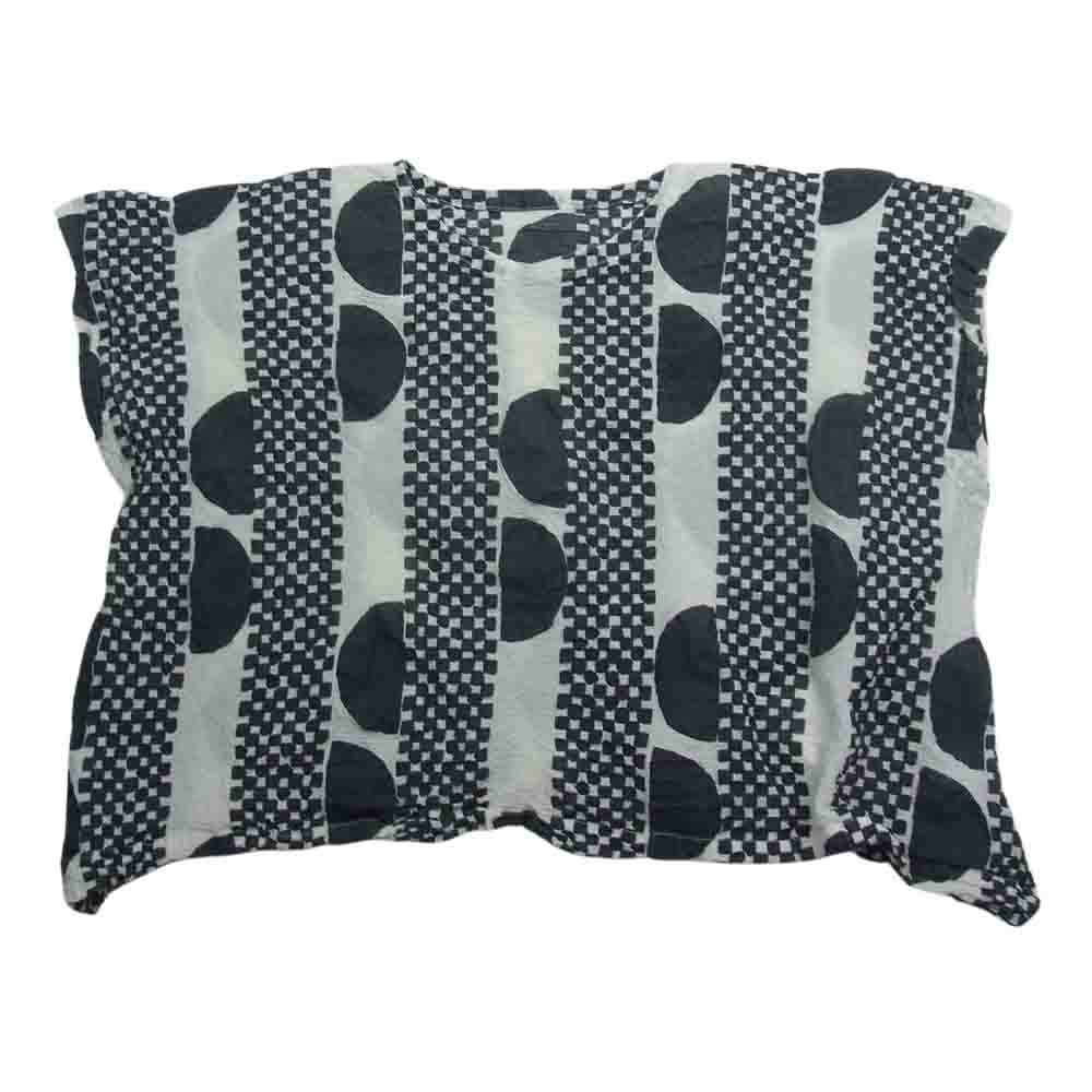 ISSEY MIYAKE イッセイミヤケ me ミー MI92FK601 フレンチスリーブ 総柄 カットソー  ブラック系【美品】【中古】