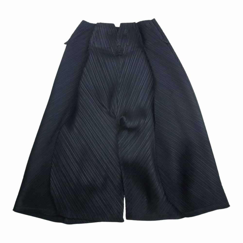 PLEATS PLEASE プリーツプリーズ イッセイミヤケ PP63-JF591 プリーツ加工 ハイウエスト 立体 クロップド アラジン パンツ  ブラック系 1【中古】