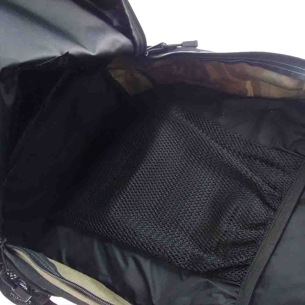 Supreme シュプリーム 14SS Logo Backpack BOX LOGO ボックスロゴ サイドロゴ バックパック ウッドランドカモ 迷彩 コーデュラ     カーキ系【中古】