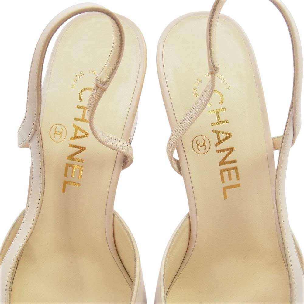 CHANEL シャネル A G31318 イタリア製 ココマーク付 2トーン スリングバック シューズ ヒール パンプス レザー オフホワイト系 ブラック系 37 1/2C【中古】