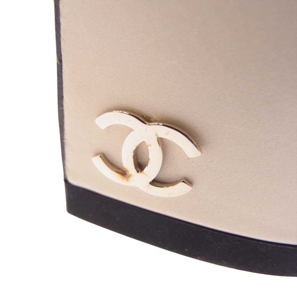 CHANEL シャネル A G31318 イタリア製 ココマーク付 2トーン スリングバック シューズ ヒール パンプス レザー オフホワイト系 ブラック系 37 1/2C【中古】