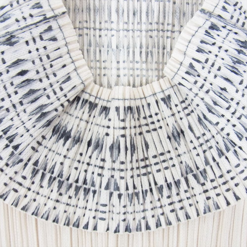 PLEATS PLEASE プリーツプリーズ イッセイミヤケ PP73-JK601 プリーツ加工 ハイネック ノースリーブ カットソー オフホワイト系 3【美品】【中古】