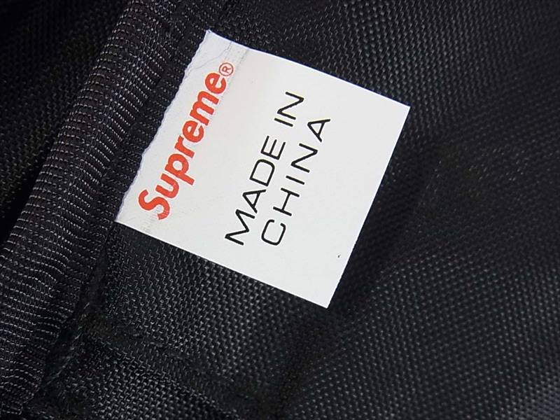 Supreme シュプリーム 19AW Small Zip Pouch スモールジップポーチ 2019秋冬新作 19FW ショルダーバッグ ブラック系  ブラック系【新古品】【未使用】【中古】